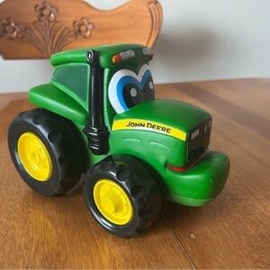 JOHN DEERE Johnny push and roll toy tractor ertl